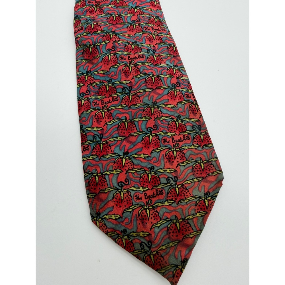 RM Style The Beatles Strawberry Fields Forever Silk Tie Red Vintage 1997 Apple